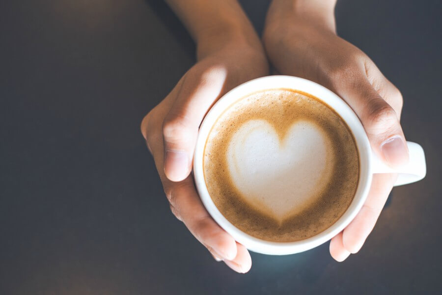 es-bueno-para-la-salud-tomar-cafe-caliente