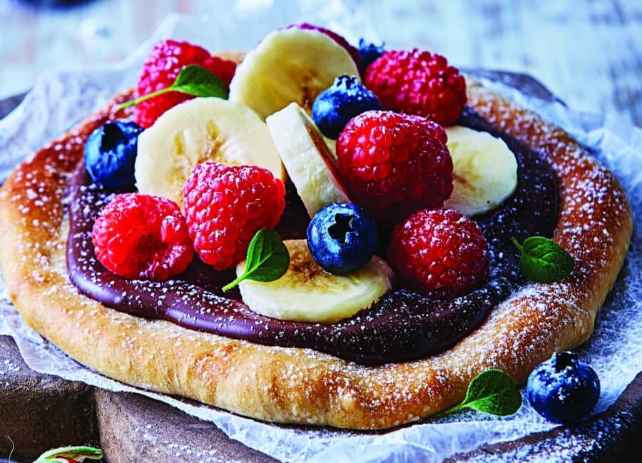 Pizza-de-frutos-con-chocolate