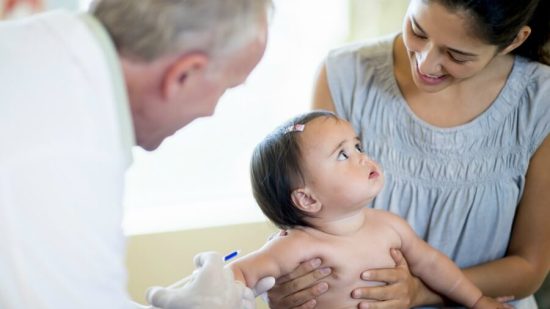 Tips-para-calmar-a-tu-hijo-el-día-de-la-vacuna