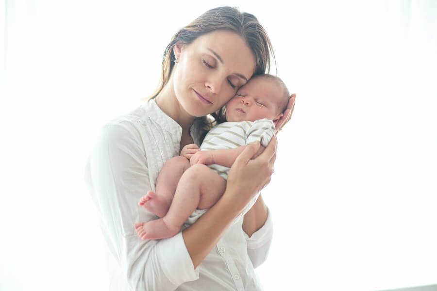 abrazos-importancia-crecimiento-bebe