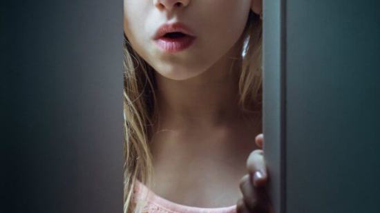 que-hacer-si-tus-hijos-te-descubren-teniendo-sexo