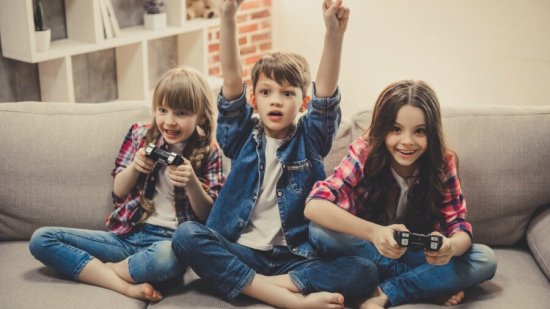 El-síndrome-del-niño-sándwich-el-hijo-de-en-medio