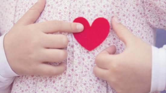 Enseña-a-tu-hijo-a-ser-solidario-con-estas-7-lecciones