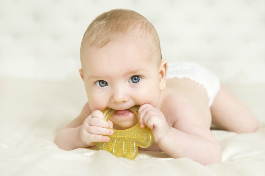 por-que-mi-bebe-saliva-mucho
