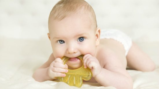 por-que-mi-bebe-saliva-mucho