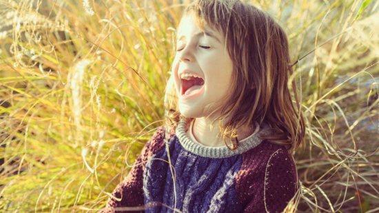 Cómo-enseñar-a-tu-hijo-a-relacionarse-sanamente-consigo-mismo