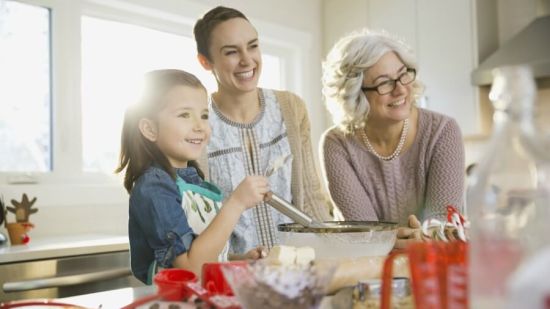¿Tus-suegros-se-entrometen-en-como-quieres-educar-a-tu-hijo