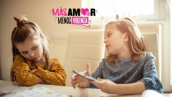 Enseña-a-tu-hijo-a-no-ceder-a-los-chantajes-de-sus-amigos1