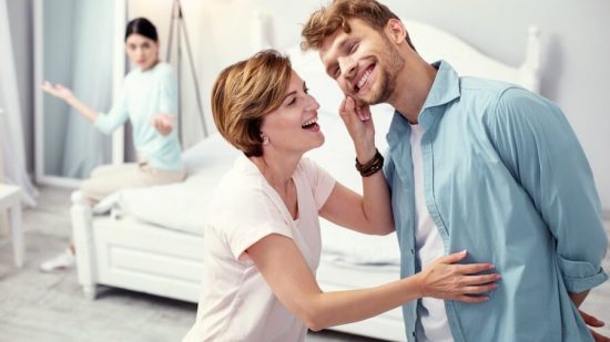Cuando-tu-pareja-o-tú-tienen-mamitis-¿qué-hacer