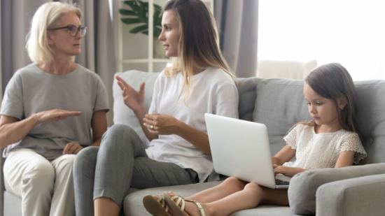 ¿La-mamá-de-tu-pareja-te-dice-cómo-hacer-las-cosas-¡en-tu-casa