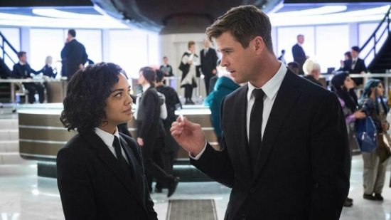 chris-hemsworth-hombres-de-negro1