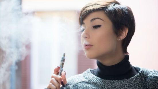Razones-para-NO-usar-cigarros-electrónicos-en-el-embarazo
