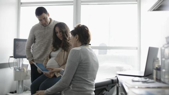 ¿Por-qué-papá-debe-acudir-con-mamá-a-las-citas-médicas-durante-el-embarazo