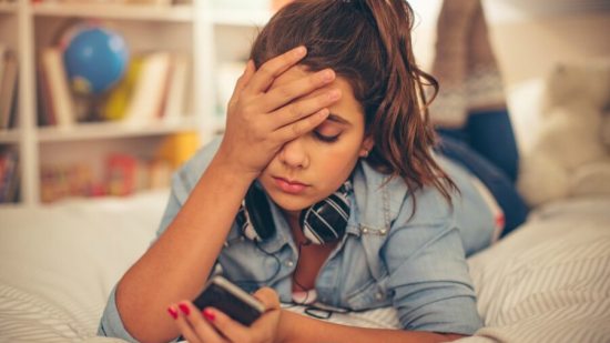 adolescente-redes-sociales-ayuda