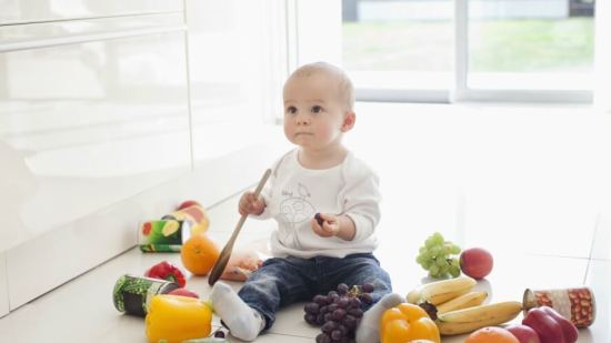 ¡No-más-cucharas-deja-comer-a-tu-hijo-al-modo-Baby-Led-Weaning