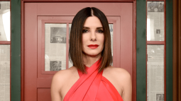 Sandra Bullock pide: “dejemos de decir hijos adoptados, son hijos y punto”