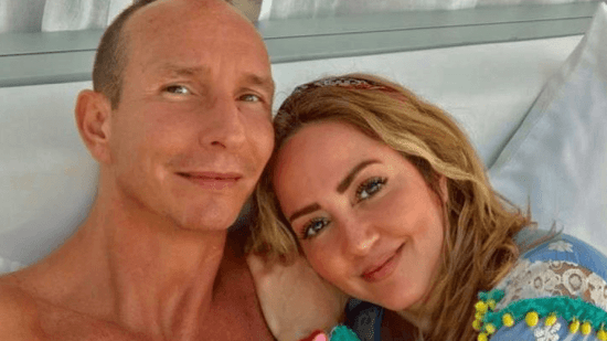 Andrea Legarreta recuerda cómo le dijo a su esposo que perdió a su primer bebé