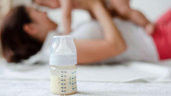 lactancia-agua-bebe-prin