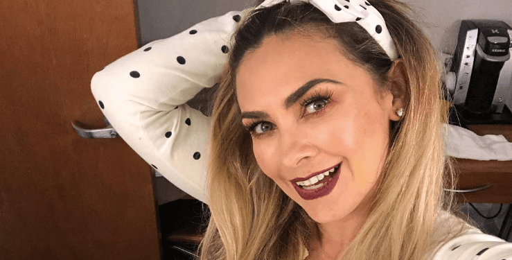 Aracely Arámbula viaja a Disney con sus hijos y compartió tierna foto