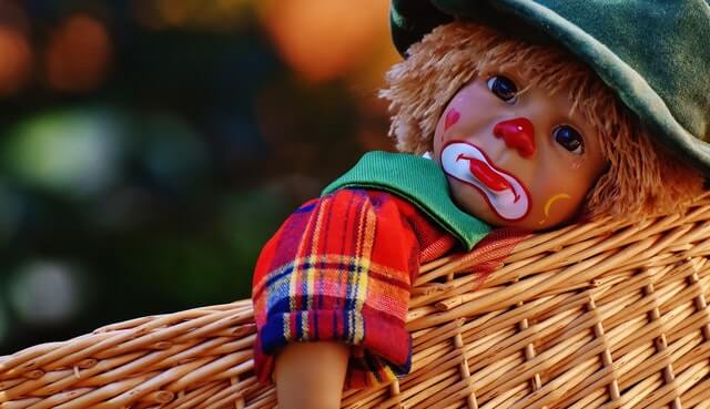 Desde casa y con juegos que les gusten, puedes enseñar a tus hijos a identificar sus emociones y qué hacer con ellas
