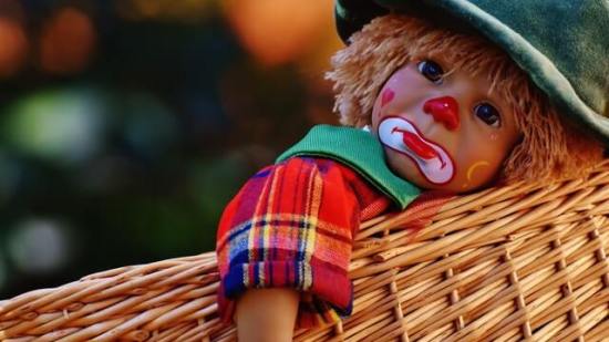 Desde casa y con juegos que les gusten, puedes enseñar a tus hijos a identificar sus emociones y qué hacer con ellas