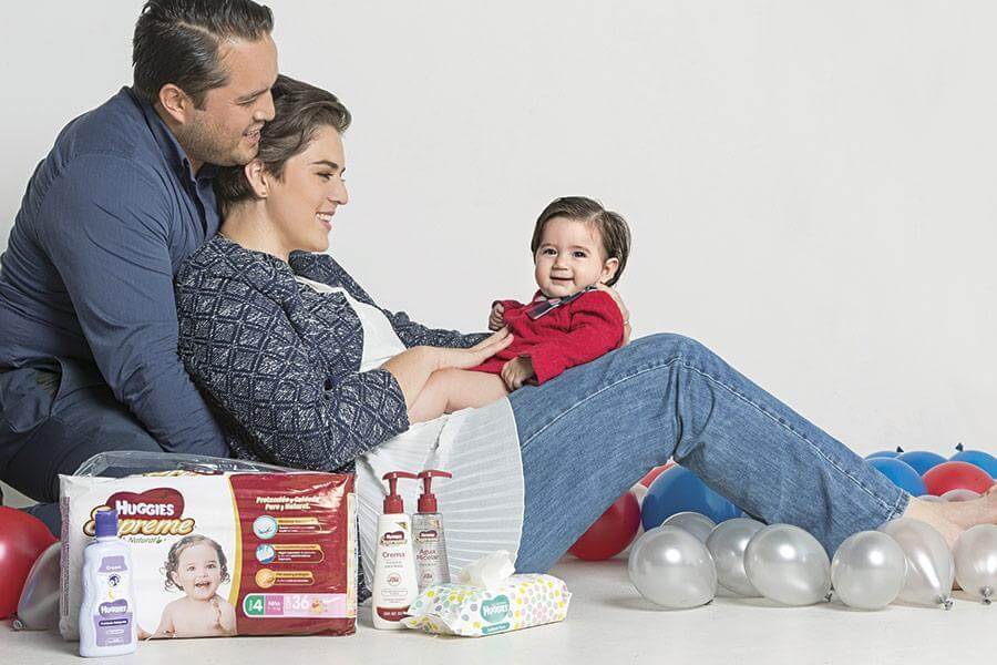 familia-ganadores-huggies25aniversrio--add--