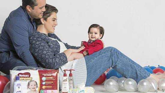 familia-ganadores-huggies25aniversrio--add--