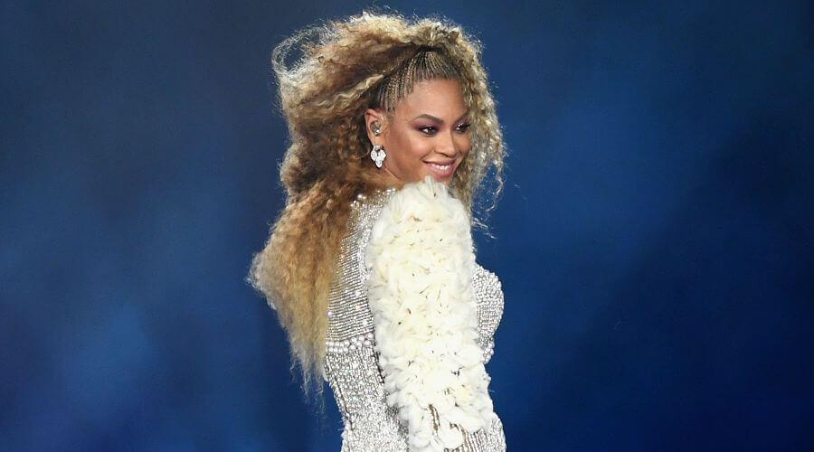 BEYONCE-VIVIO-PARTO-EMERGENCIA-OK