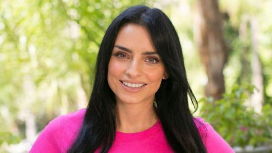 Aislinn Derbez confiesa que imperfecciones le dejó el embarazo