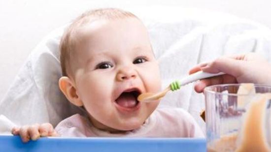 Qué hacer si tu pequeño no quiere comer