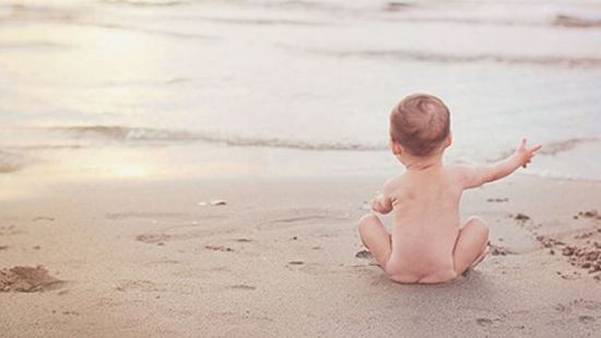 ¿Puedo llevar al bebé a la playa?