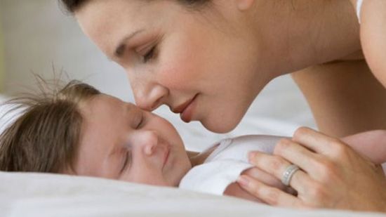 ¿Por qué huelen rico los bebés?