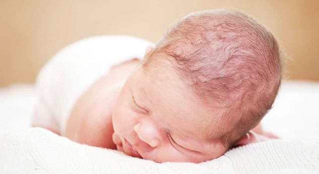¿Cuál es el mejor momento para cortar el cordón umbilical?