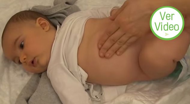 Aprende a dar un masaje para aliviar los cólicos de tu bebé