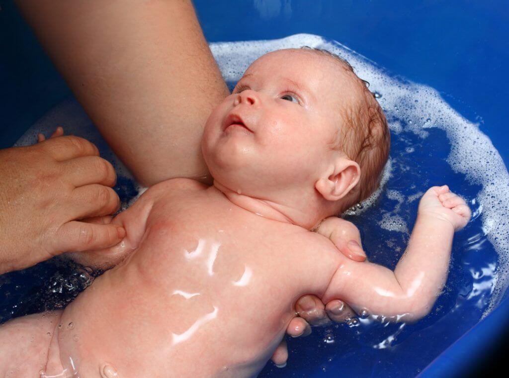 Al agua bebé