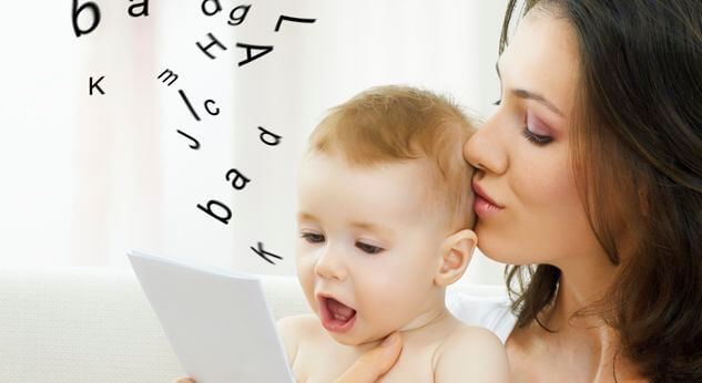 ¿Cómo aprenden a hablar los bebés?