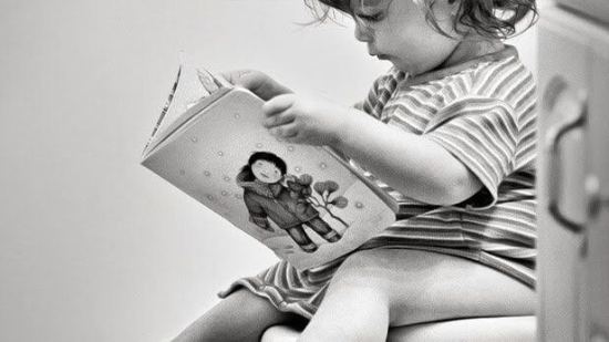 ¿Qué significa el color de la popó de tu bebé?