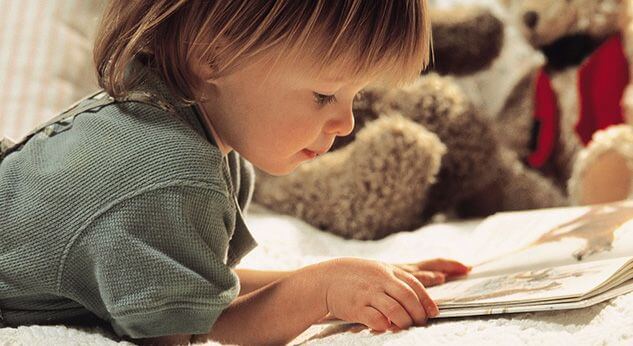 10 nombres para niños inspirados en grandes escritores