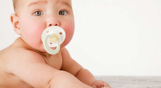 ¿Cómo elegir el chupón del bebé?