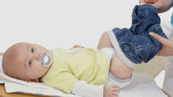 Guía de higiene al cambiarle el pañal a niños