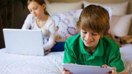 4 tips para que los niños no sean adictos a la tecnología y ¡jueguen más con juguetes!