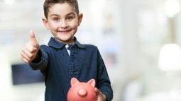 Tips para enseñar a tu hijo a ahorrar