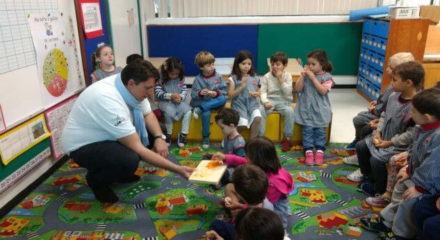 Un taller donde los niños pueden aprender mucho sobre quesos ¡y de manera divertida!