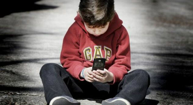 ¿Tus hijos juegan Pokemon Go? Conoce los riesgos