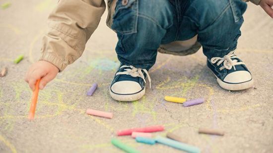 Qué hay detrás de los primeros dibujos de los pequeños