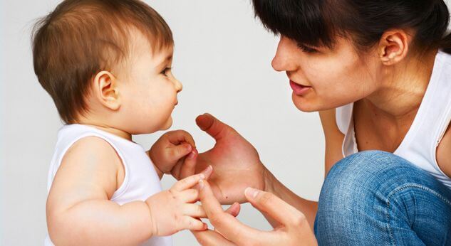 ¿Por qué mi hijo no quiere hablar?