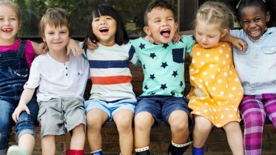 Niños que no se contagian con la risa en riesgo de psicopatía en el futuro