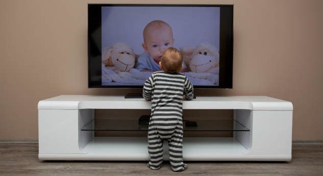 Los niños mexicanos ven más programas en inglés pero ¿qué tanto los entienden?
