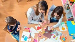 Los niños necesitan ejercitar el cerebro y tener tiempos de ocio para aprender mejor