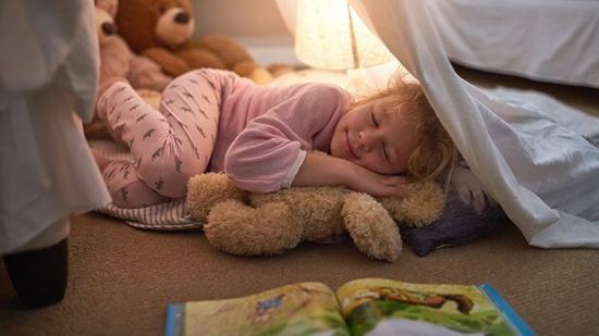 Investigación revela que los niños que duermen temprano ¡se concentran mejor!